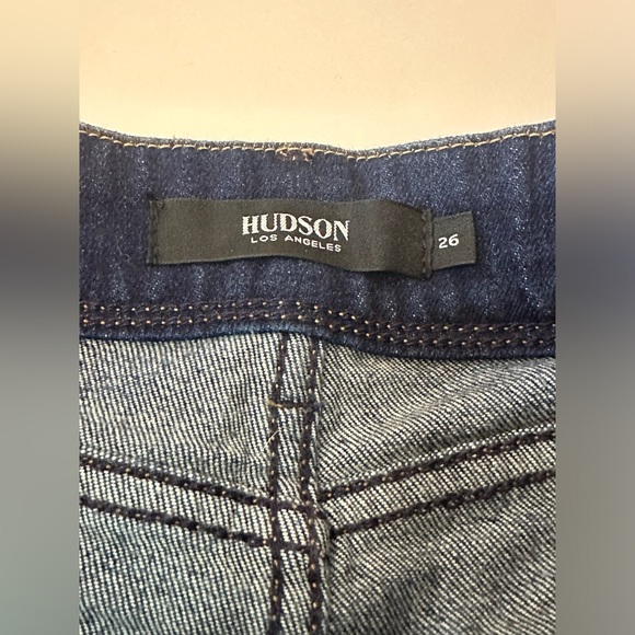 HUDSON JEAN SHORT SIZE 26 - Picture 2 of 4